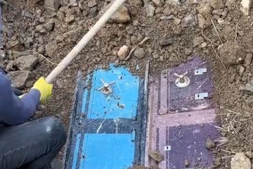 Ismét megjelent a rejtélyes esernyős ember